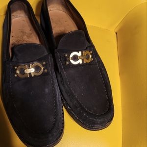 Ferragamo suede size 9 Black